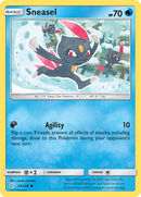 Sneasel (43/236) [Sun & Moon: Cosmic Eclipse] - Comfy Hobbies